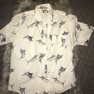 Men’s buttondown shirt perfect for summer!